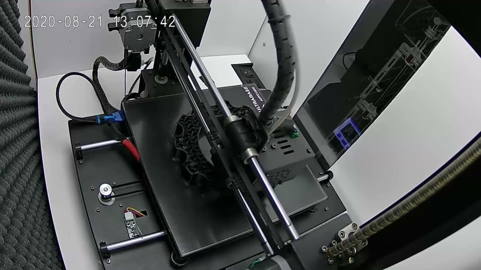 3D-Drucker Gehäuse aus Küchenschrank bauen. – PYRODICE